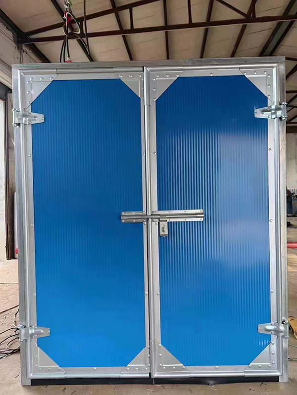 麦盖提工业平开门