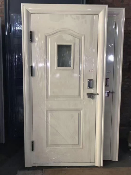 麦盖提学校教室门 麦盖提学校教室门