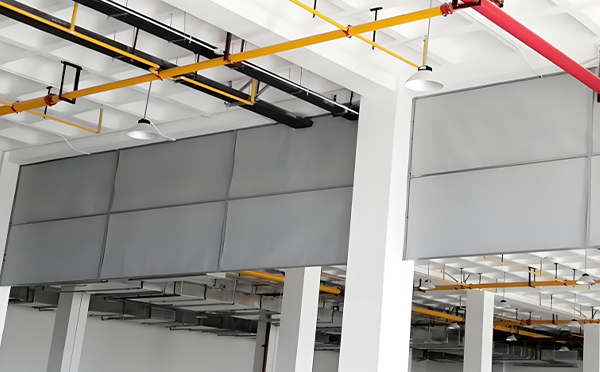 商场防烟分区常闭节点：麦盖提挡烟垂壁高度与控制器接线图解